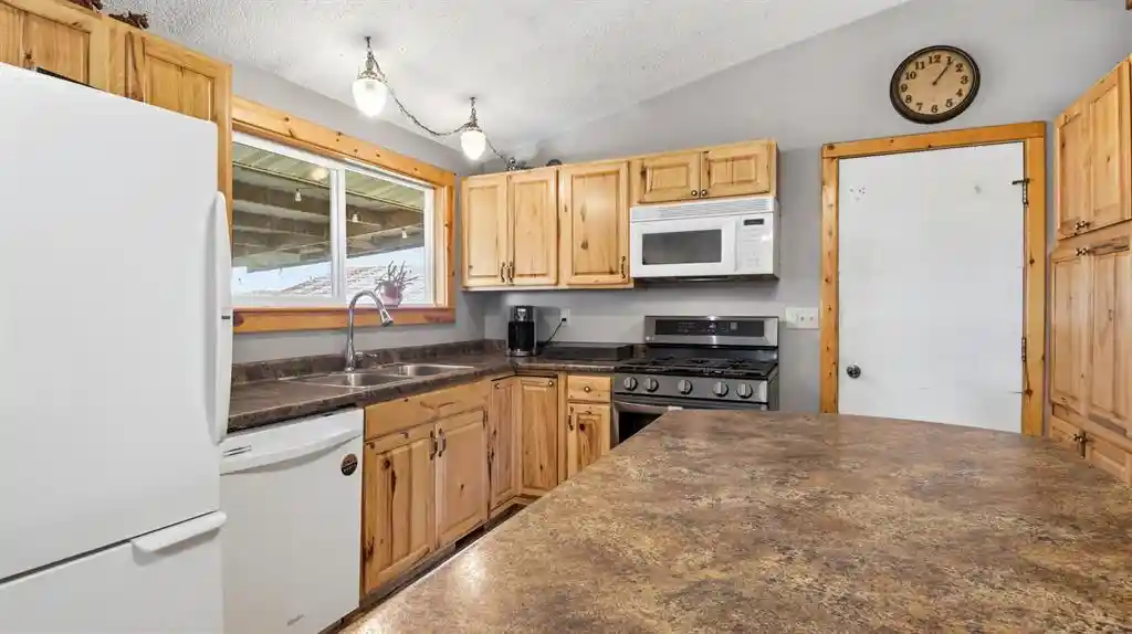 Photo 3 of Single family home for sale at 3141 County Rd Y, Menomonie, WI 54751 | MLS# 1605848 | Listing updated on 2026-10-09