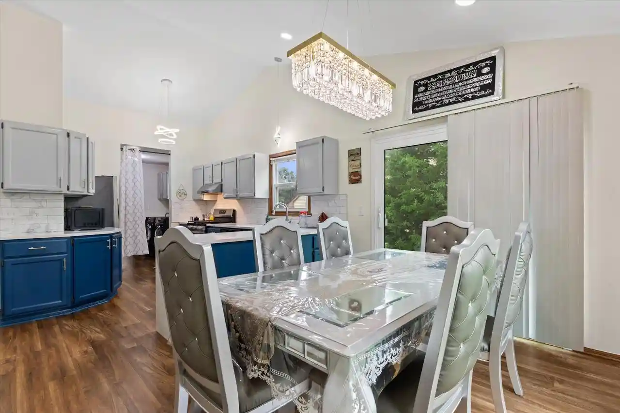 Photo 3 of Single family home for sale at 4102 W Minnesota Ct, Franklin, WI 53132 | MLS# 1984077 | Listing updated on 2026-10-09