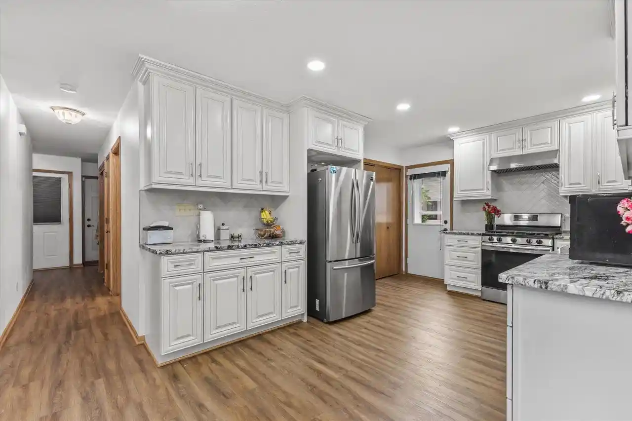 Photo 2 of Single family home for sale at 3950 W Minnesota Ave, Franklin, WI 53132 | MLS# 1984078 | Listing updated on 2026-10-09