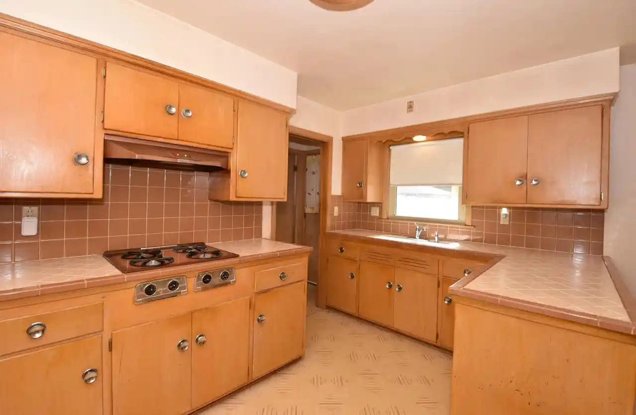 Photo 4 of Single family home for sale at 2710 S 72nd Street, Milwaukee, WI 53219 | MLS# 1984083 | Listing updated on 2026-10-09