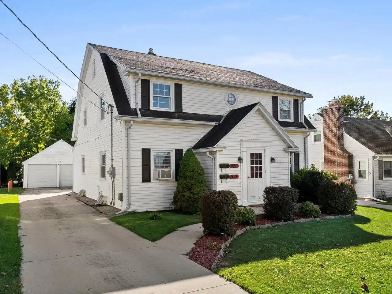 Photo 1 of Multi family home for sale at 1121 Fairmont Ln #1121A, Manitowoc, WI 54220 | MLS# 1984085 | Listing updated on 2026-10-09