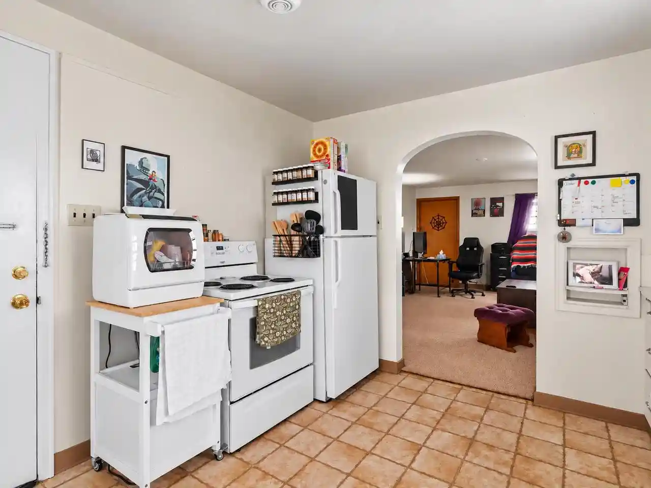 Photo 2 of Multi family home for sale at 1121 Fairmont Ln #1121A, Manitowoc, WI 54220 | MLS# 1984085 | Listing updated on 2026-10-09