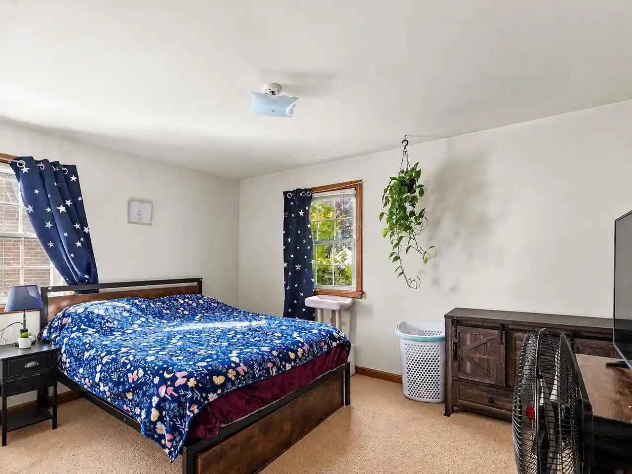 Listing Photo 4 - Condo for sale in building located at 1121 Fairmont Ln, Manitowoc, WI 54220 - Unit #1121A