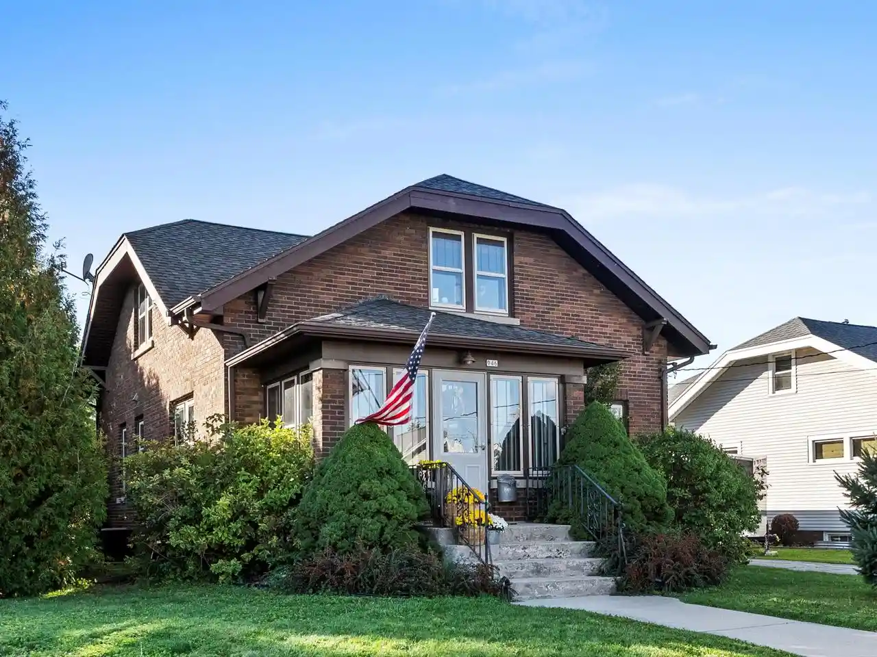 Single family home for sale at 946 N 10th Street, Manitowoc, WI 54220 | MLS# 1984089