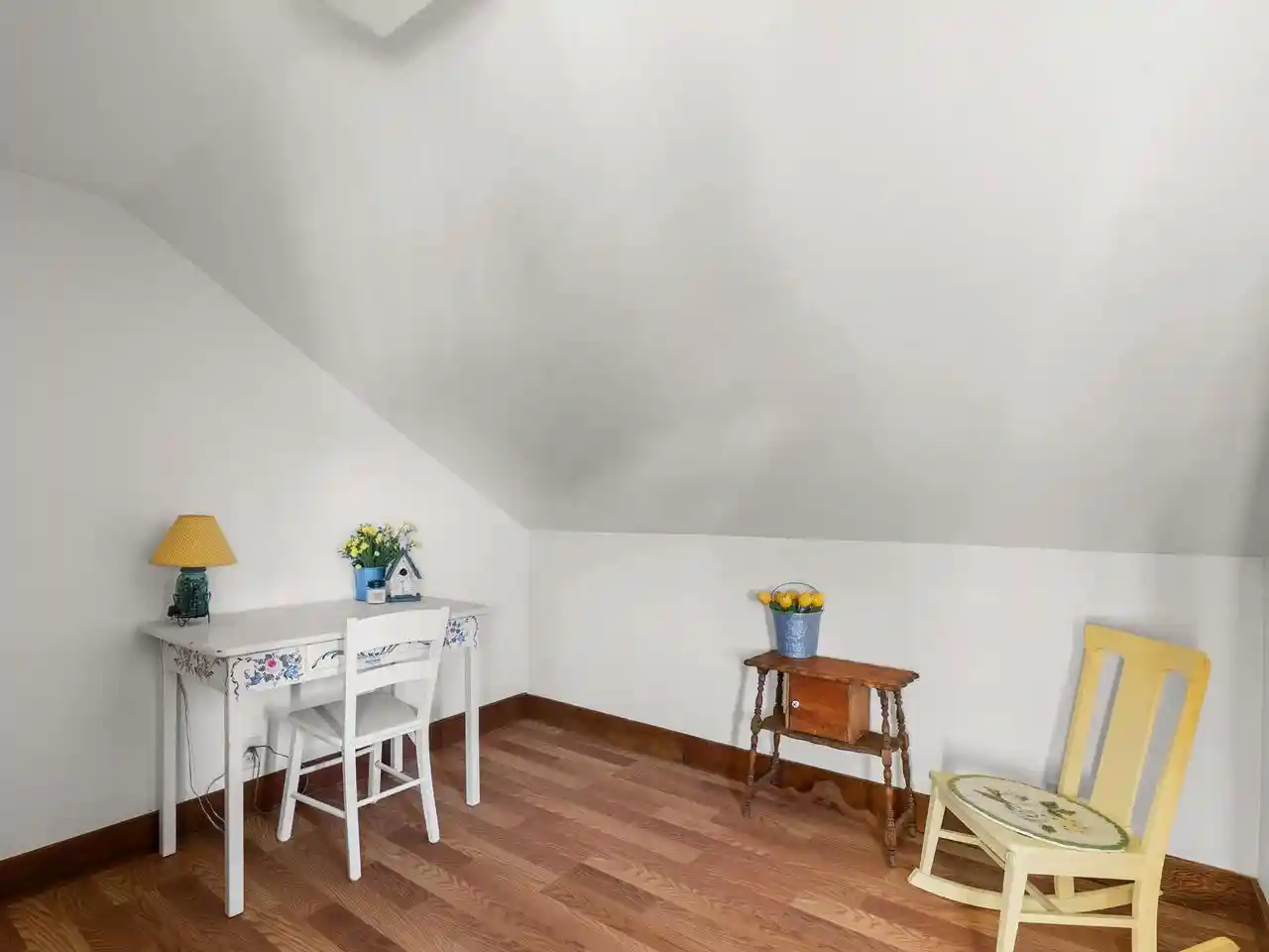 Photo 2 of Single family home for sale at 946 N 10th Street, Manitowoc, WI 54220 | MLS# 1984089 | Listing updated on 2026-10-09