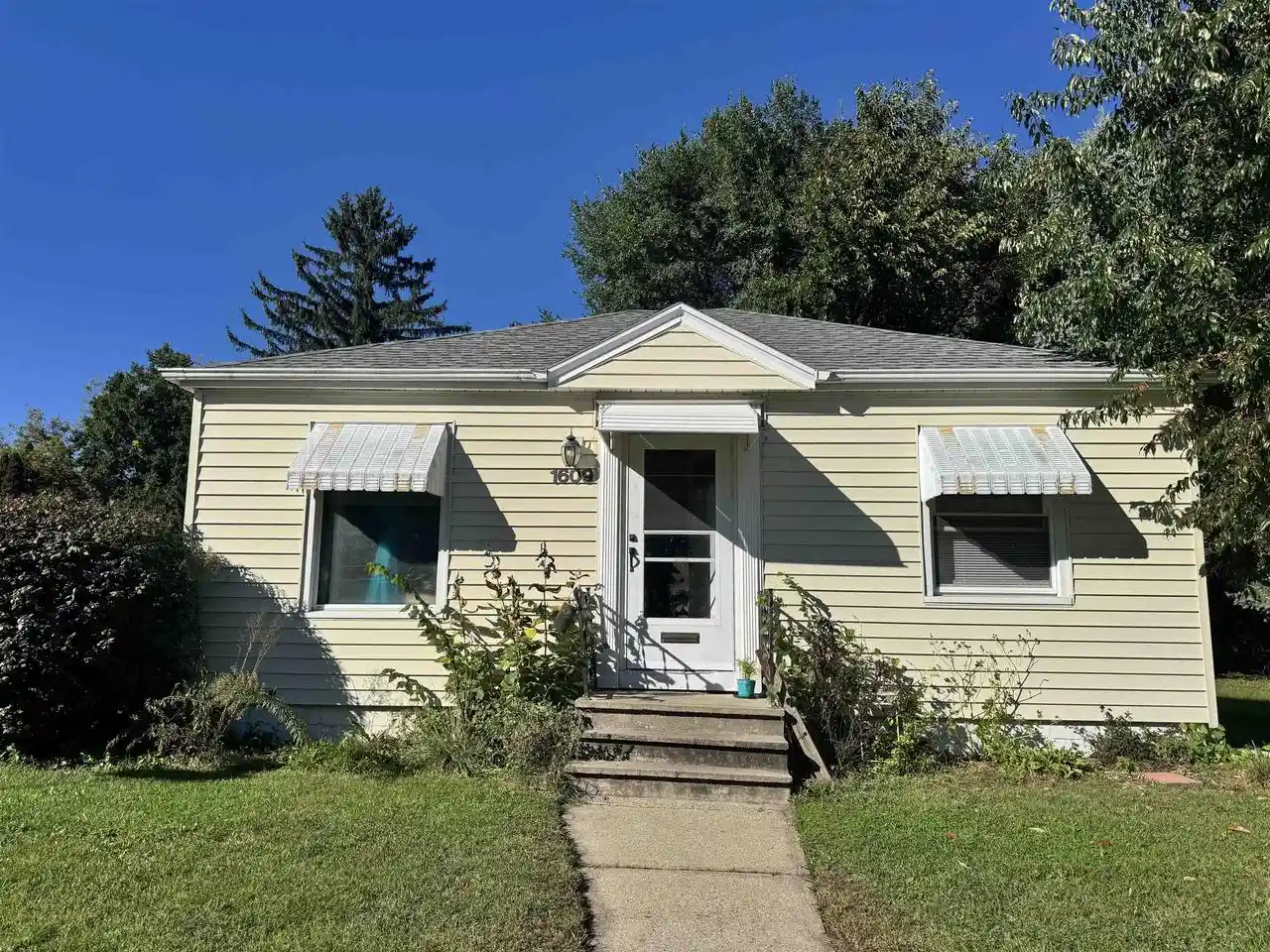 Photo 1 of Single family home for sale at 1609 Calumet Ave, Beloit, WI 53511 | MLS# 2034332 | Listing updated on 2026-10-09