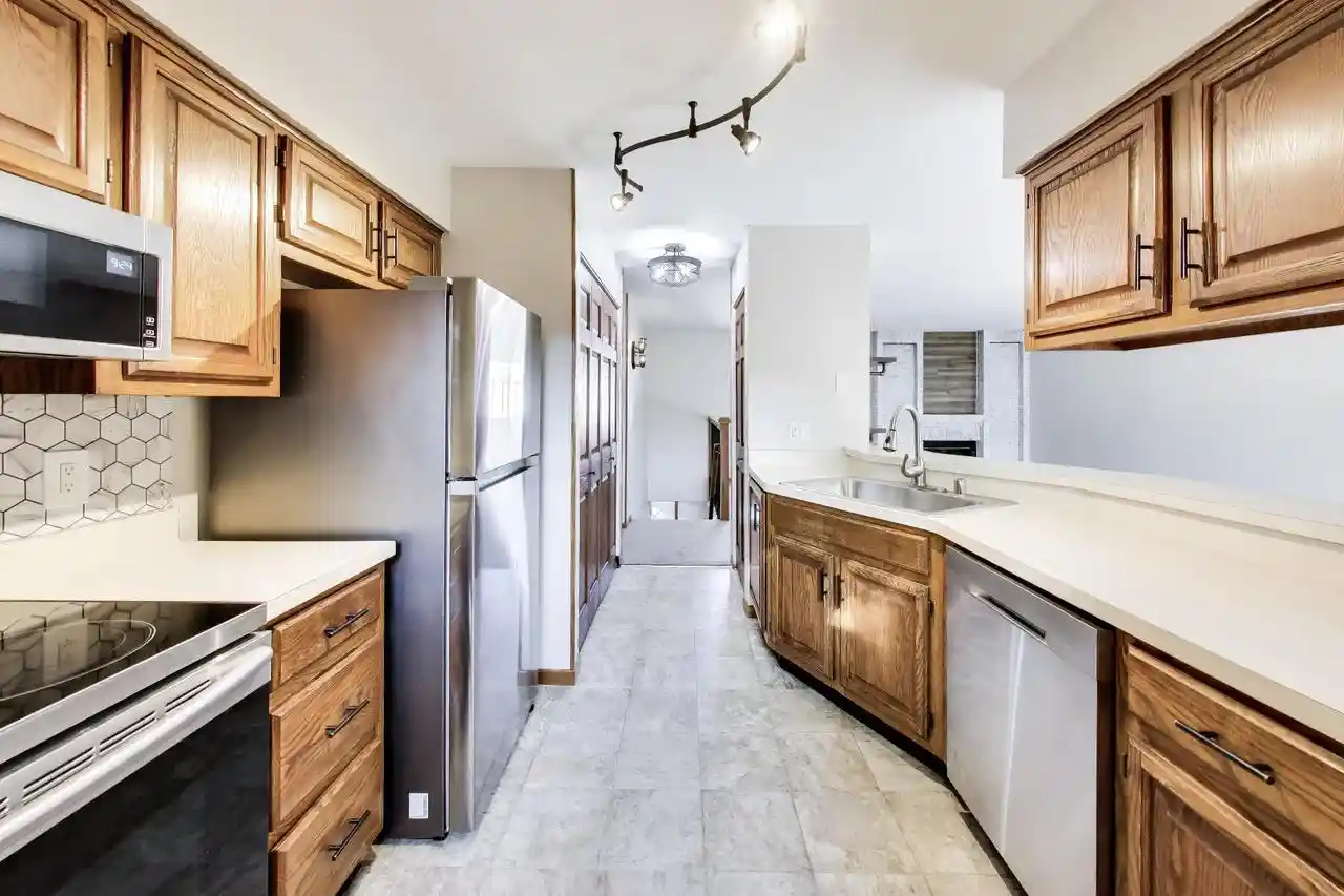 Listing Photo 4 - Condo for sale in building located at 5600 Cambridge Ln, Mt. Pleasant, WI 53406 - Unit #8
