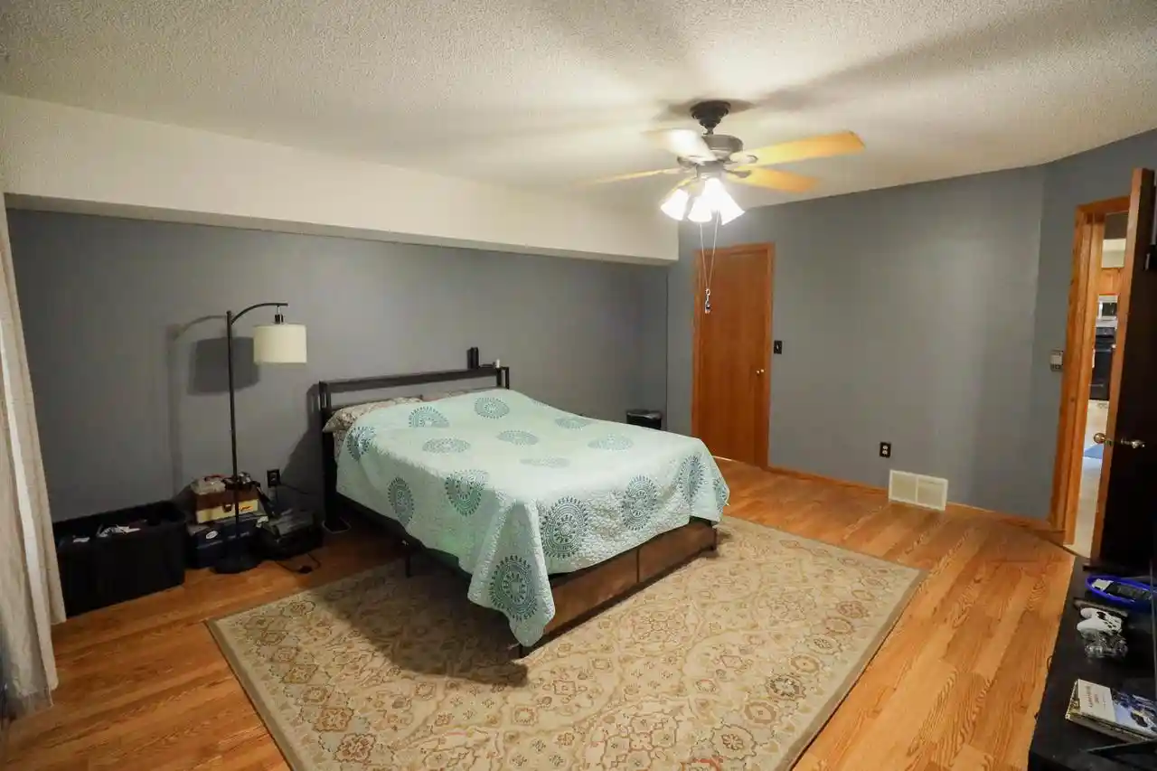 Photo 3 of Single family home for sale at 1934 Esther Dr, Onalaska, WI 54650 | MLS# 1984100 | Listing updated on 2026-10-09