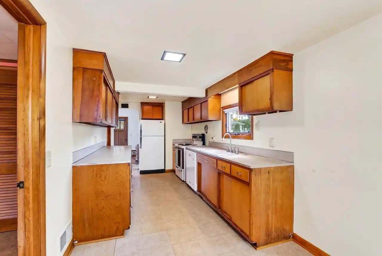 Photo 4 of Single family home for sale at 407 Morningside Ave, Madison, WI 53716 | MLS# 2034335 | Listing updated on 2026-10-19