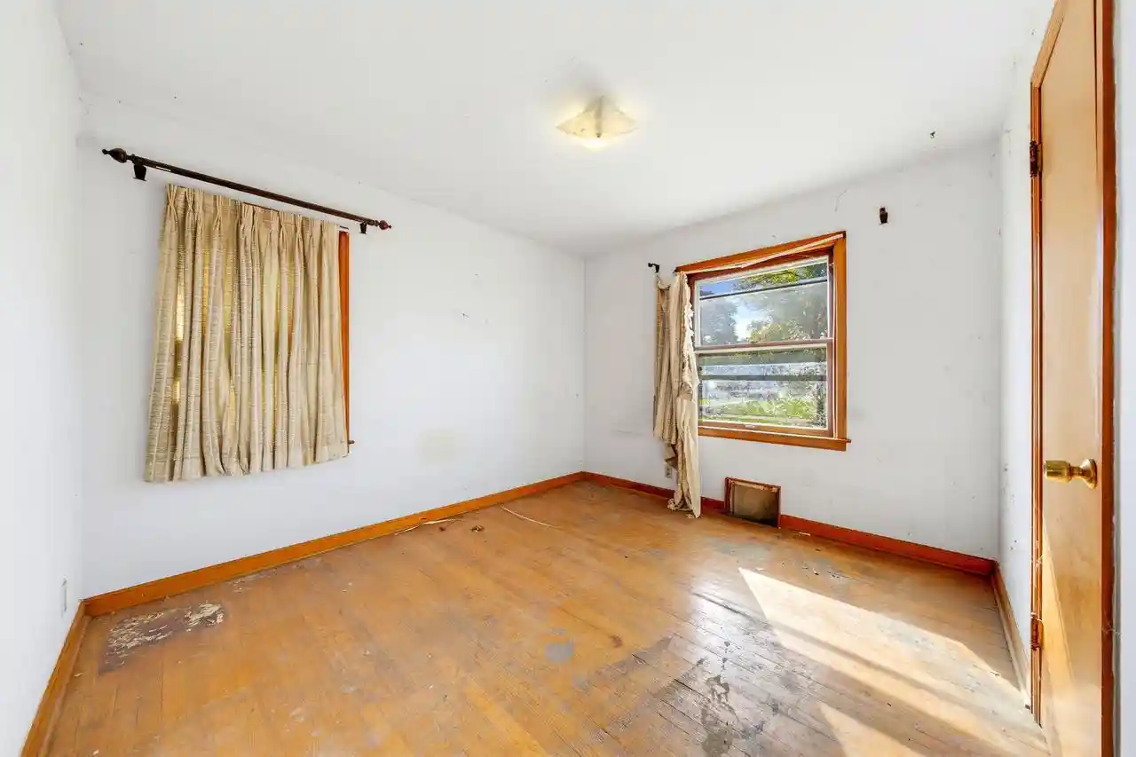 Photo 1 of Single family home for sale at 8400 W Auer Ave, Milwaukee, WI 53222 | MLS# 1984102 | Listing updated on 2026-10-09