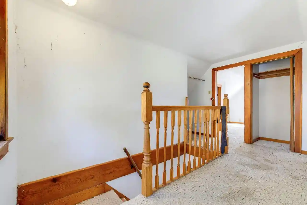 Photo 4 of Single family home for sale at 8400 W Auer Ave, Milwaukee, WI 53222 | MLS# 1984102 | Listing updated on 2026-10-09