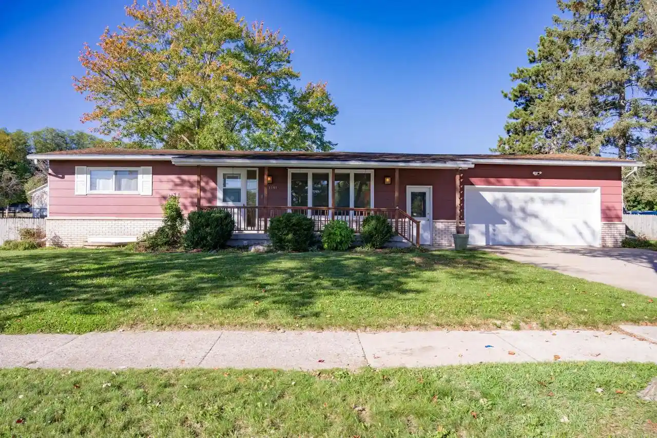 Photo 1 of Single family home for sale at 1151 N Dewey Ave, Reedsburg, WI 53959 | MLS# 2034338 | Listing updated on 2026-10-09