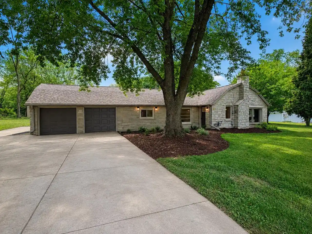 Single family home for sale at N71w22103 Good Hope Rd, Sussex, WI 53089 | MLS# 1984104