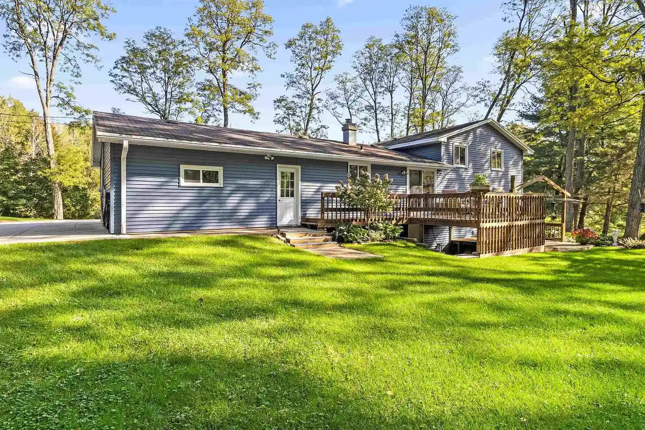 Photo 3 of Single family home for sale at 2347 School Ln, Suamico, WI 54313 | MLS# 50334037 | Listing updated on 2026-10-09