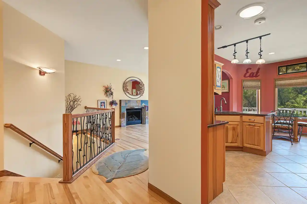 Photo 3 of Condo for sale at 424 French Rd, Onalaska, WI 54650 | MLS# 1984106 | Listing updated on 2026-10-09