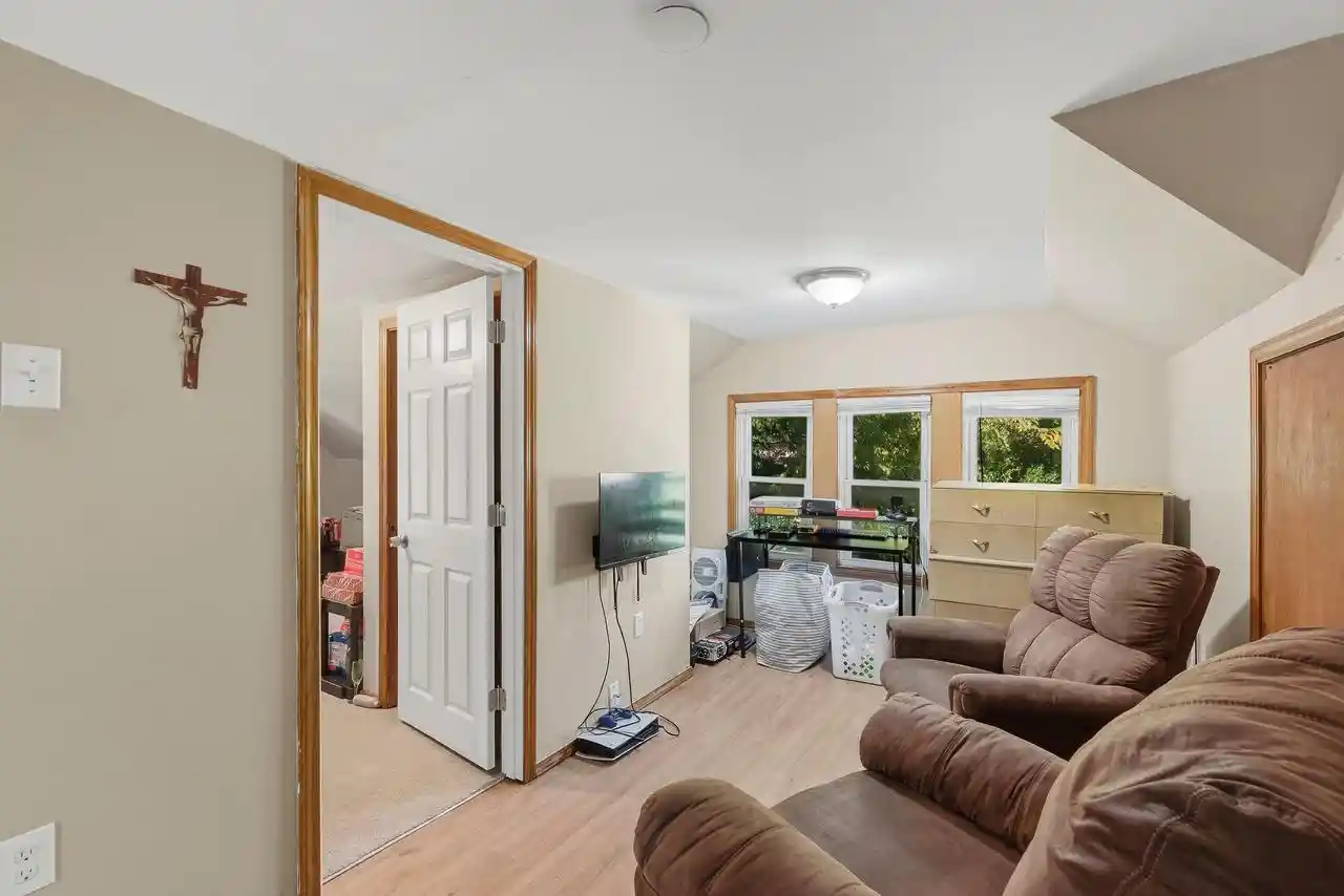 Photo 2 of Single family home for sale at 4719 W Fond Du Lac Ave, Milwaukee, WI 53216 | MLS# 1984115 | Listing updated on 2026-10-09