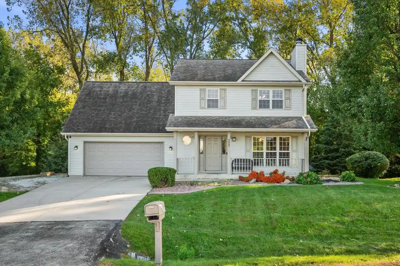 Photo 1 of Single family home for sale at 2607 5 Mile Rd, Caledonia, WI 53402 | MLS# 1984116 | Listing updated on 2026-10-09