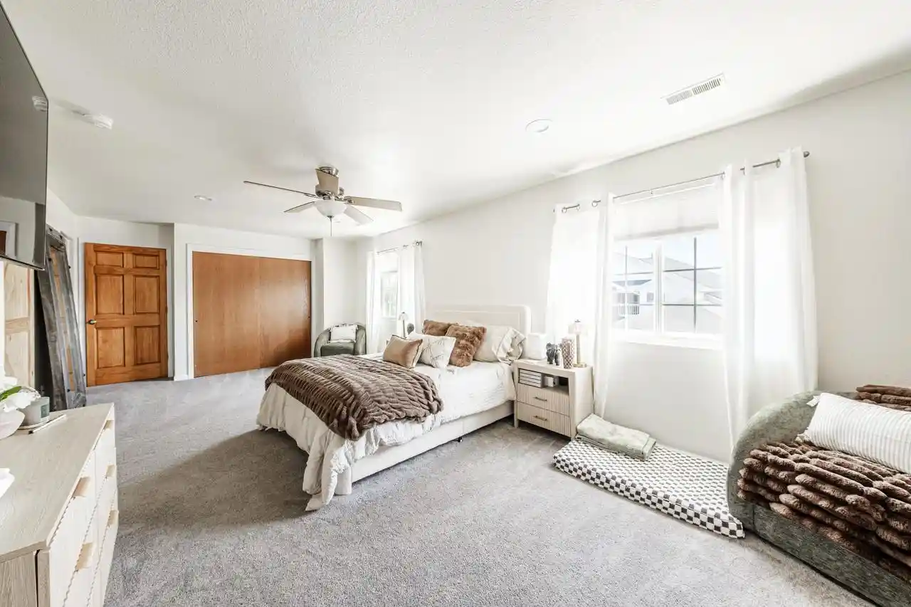 Photo 3 of Condo for sale at N25w24129 River Park Dr #7, Pewaukee, WI 53072 | MLS# 1984114 | Listing updated on 2026-10-27
