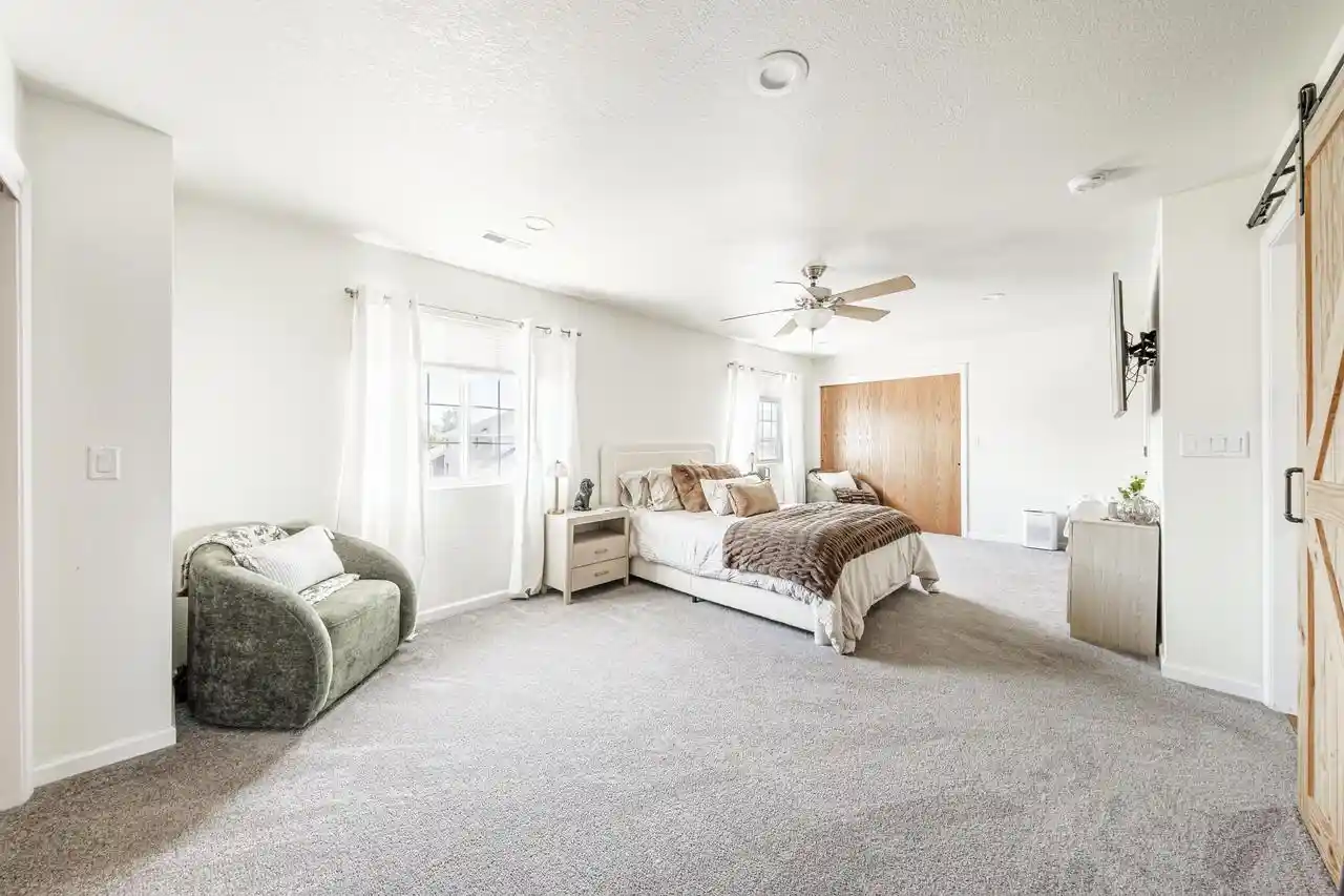 Photo 4 of Condo for sale at N25w24129 River Park Dr #7, Pewaukee, WI 53072 | MLS# 1984114 | Listing updated on 2026-10-27