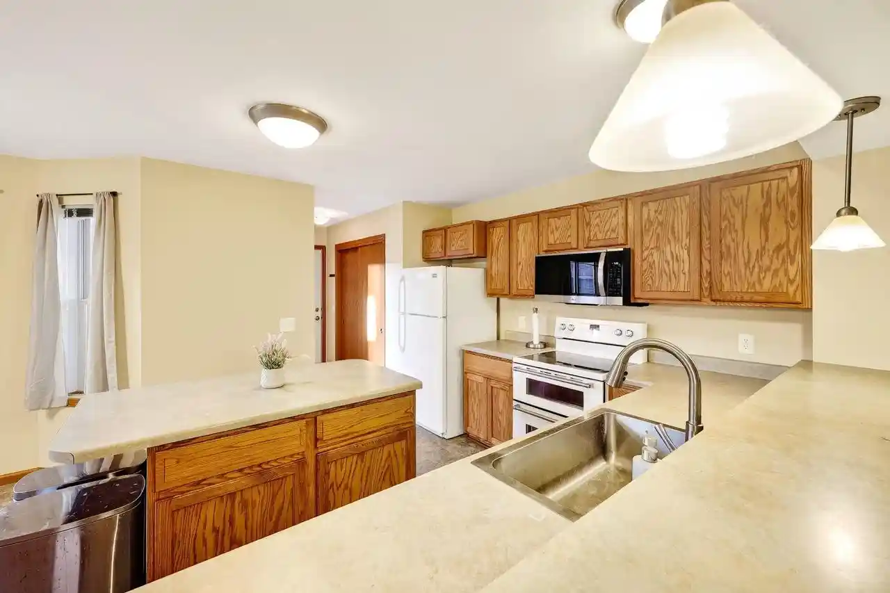 Photo 3 of Single family home for sale at 1576 Wild Iris St, Sun Prairie, WI 53590 | MLS# 2034347 | Listing updated on 2026-10-09
