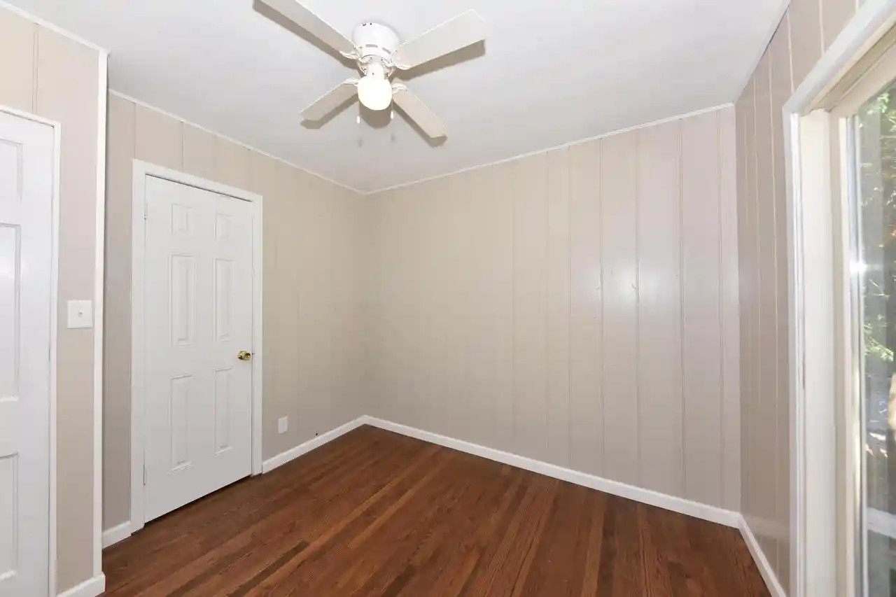 Photo 3 of Single family home for sale at 408 S Rural St, Hartford, WI 53027 | MLS# 1984130 | Listing updated on 2026-10-09