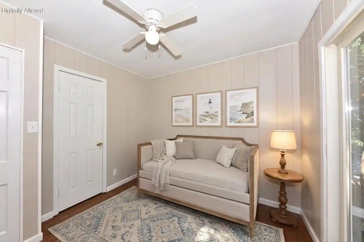Photo 4 of Single family home for sale at 408 S Rural St, Hartford, WI 53027 | MLS# 1984130 | Listing updated on 2026-10-09