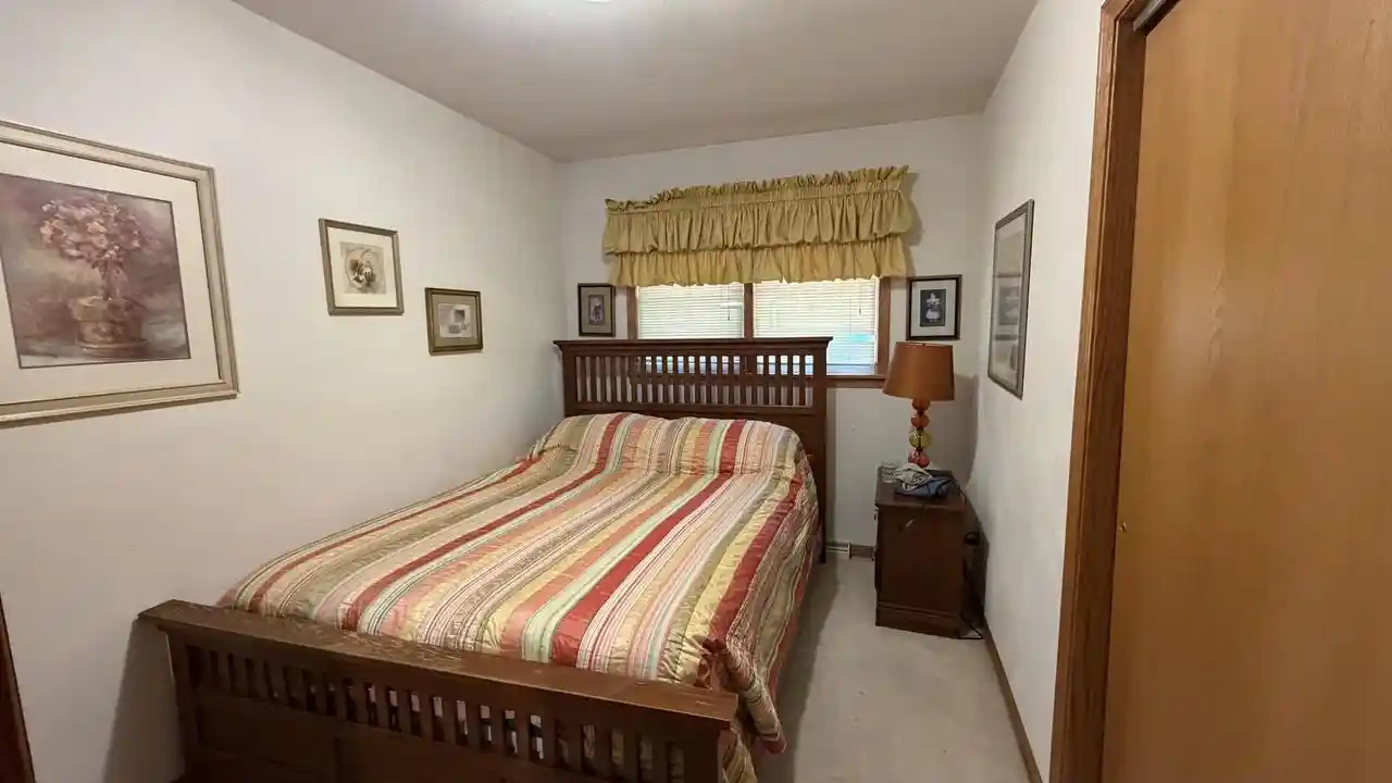 Photo 2 of Single family home for sale at 827 Coronada Dr, Racine, WI 53402 | MLS# 1984125 | Listing updated on 2026-10-09