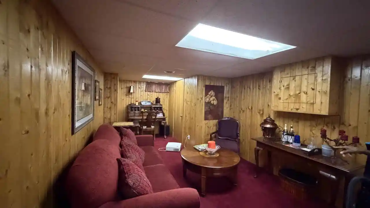 Photo 3 of Single family home for sale at 827 Coronada Dr, Racine, WI 53402 | MLS# 1984125 | Listing updated on 2026-10-09