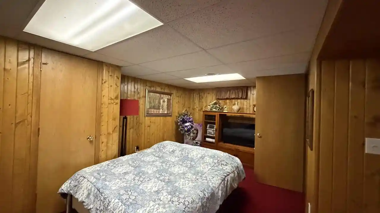 Photo 4 of Single family home for sale at 827 Coronada Dr, Racine, WI 53402 | MLS# 1984125 | Listing updated on 2026-10-09