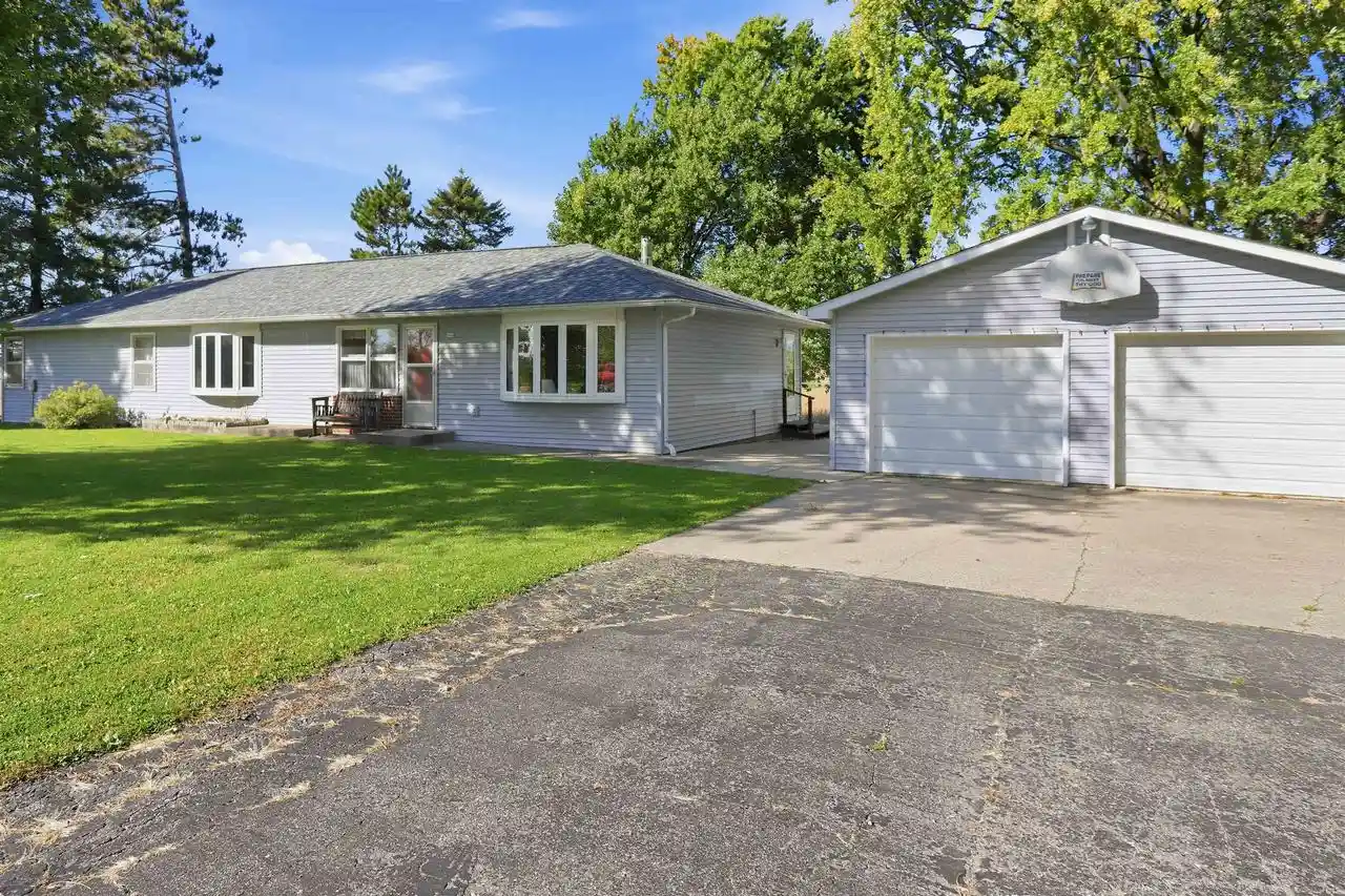 Photo 1 of Single family home for sale at 846 Taylor Rd, New Lisbon, WI 53950 | MLS# 2034346 | Listing updated on 2026-10-09