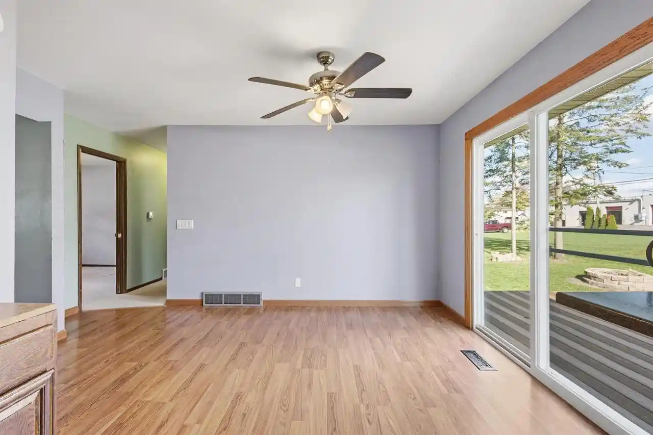 Photo 3 of Single family home for sale at 601 N Chestnut Ave, Marshfield, WI 54449 | MLS# 22605055 | Listing updated on 2026-10-09