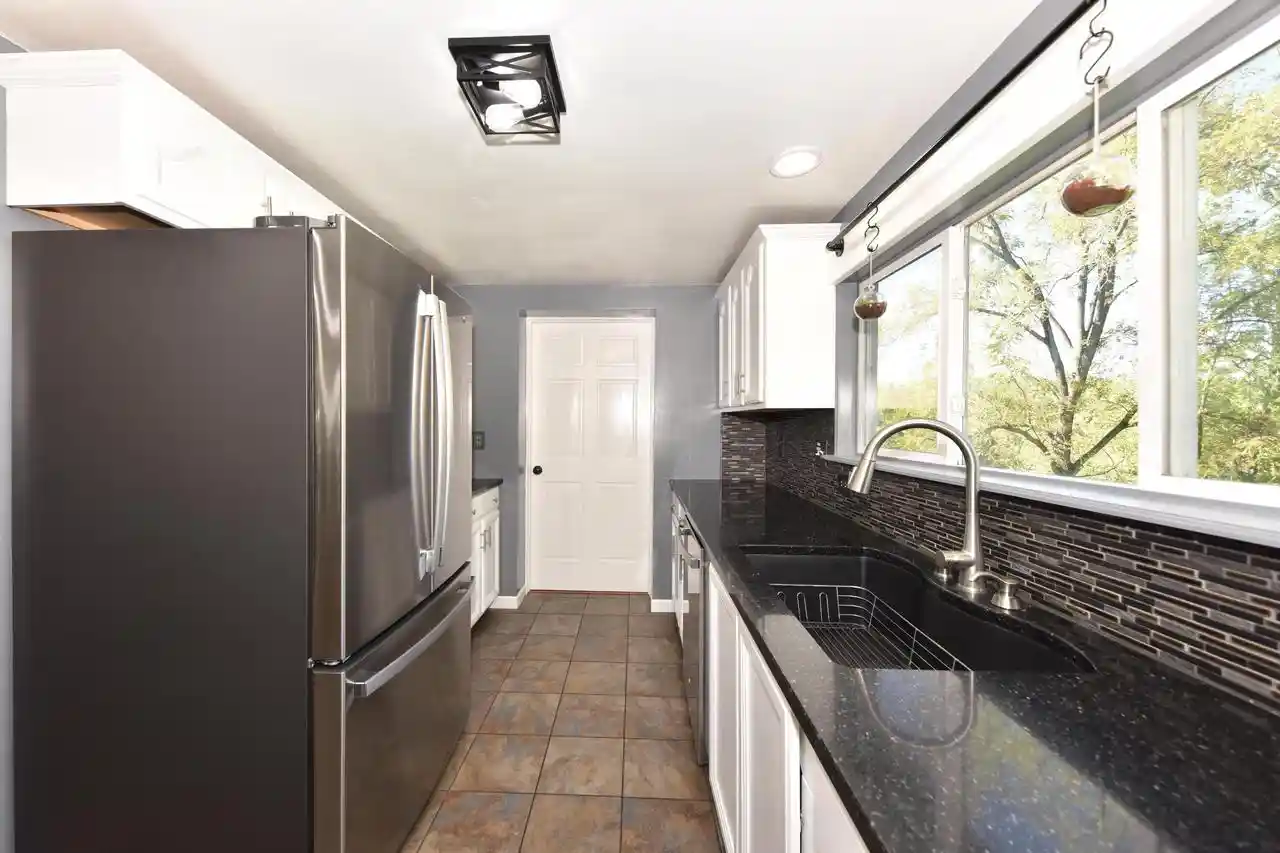 Photo 3 of Single family home for sale at 531 N Green Bay Rd, Cedarburg, WI 53012 | MLS# 1984136 | Listing updated on 2026-10-09