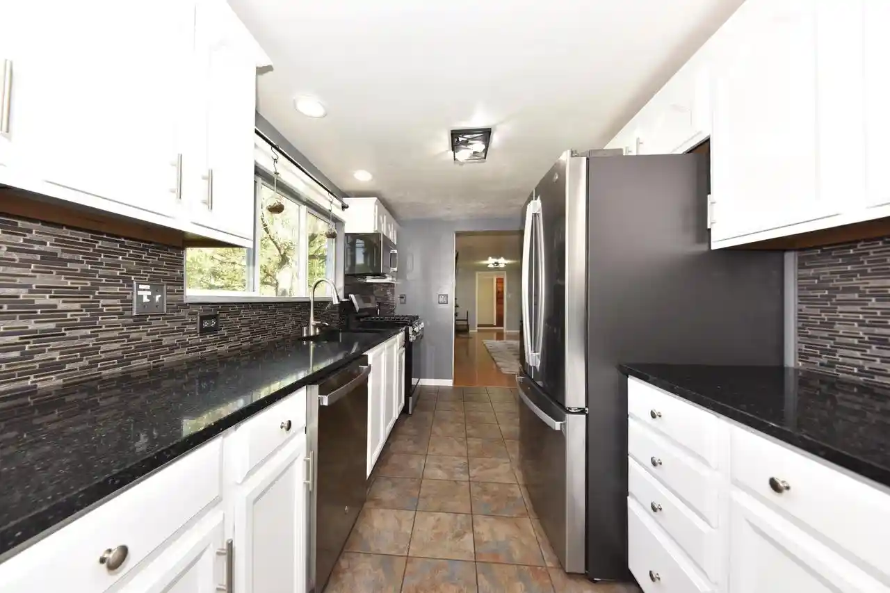 Photo 3 of Single family home for sale at 531 N Green Bay Rd, Cedarburg, WI 53012 | MLS# 1984136 | Listing updated on 2026-10-09