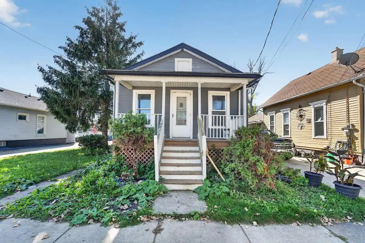 Multi family home for sale at 1351 Prospect St, Racine, WI 53404 | MLS# 1984134