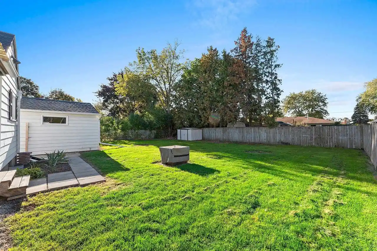Photo 3 of Single family home for sale at 1101 9th Street, Green Bay, WI 54304 | MLS# 50334048 | Listing updated on 2026-10-09
