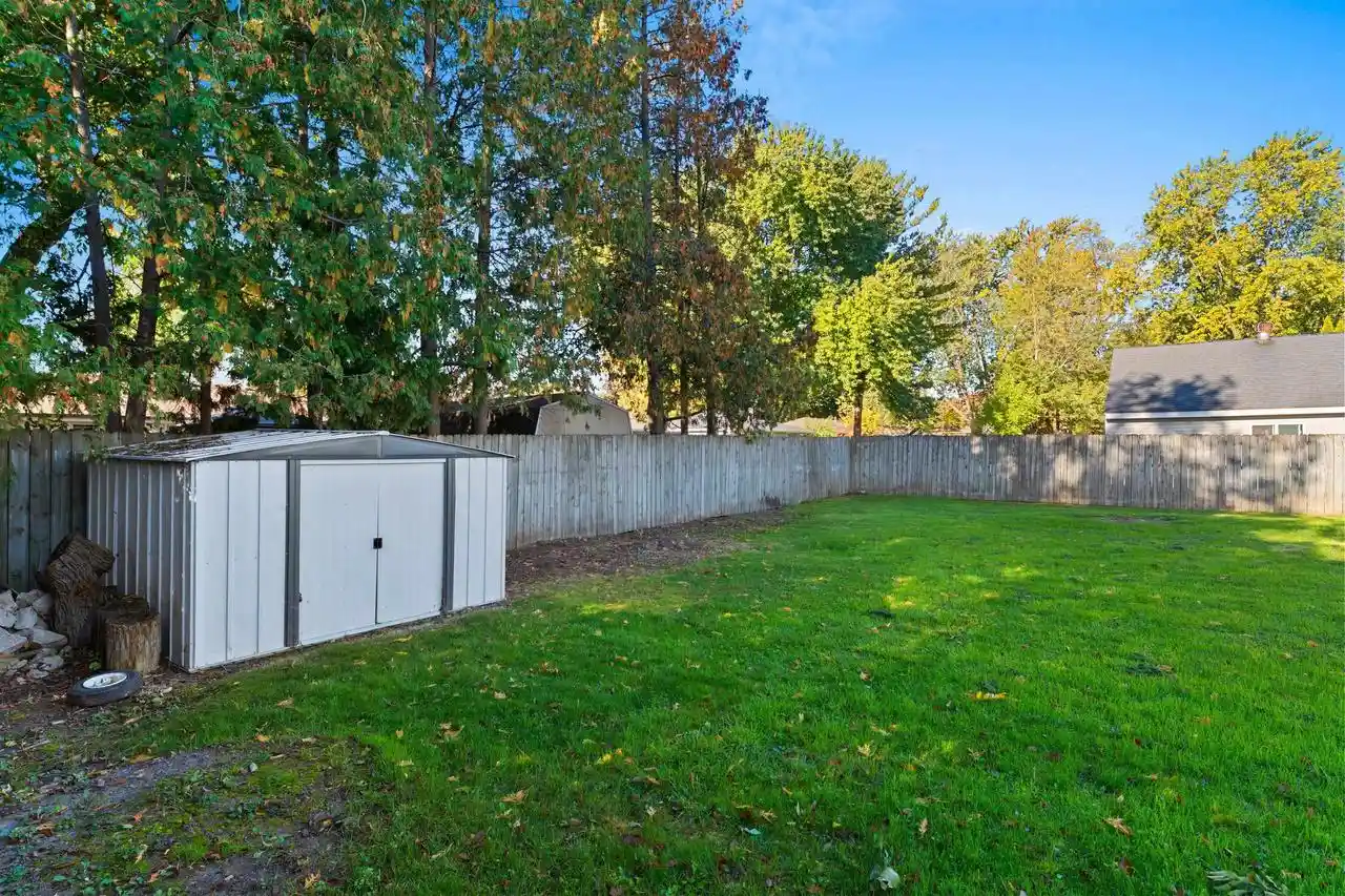 Photo 4 of Single family home for sale at 1101 9th Street, Green Bay, WI 54304 | MLS# 50334048 | Listing updated on 2026-10-09