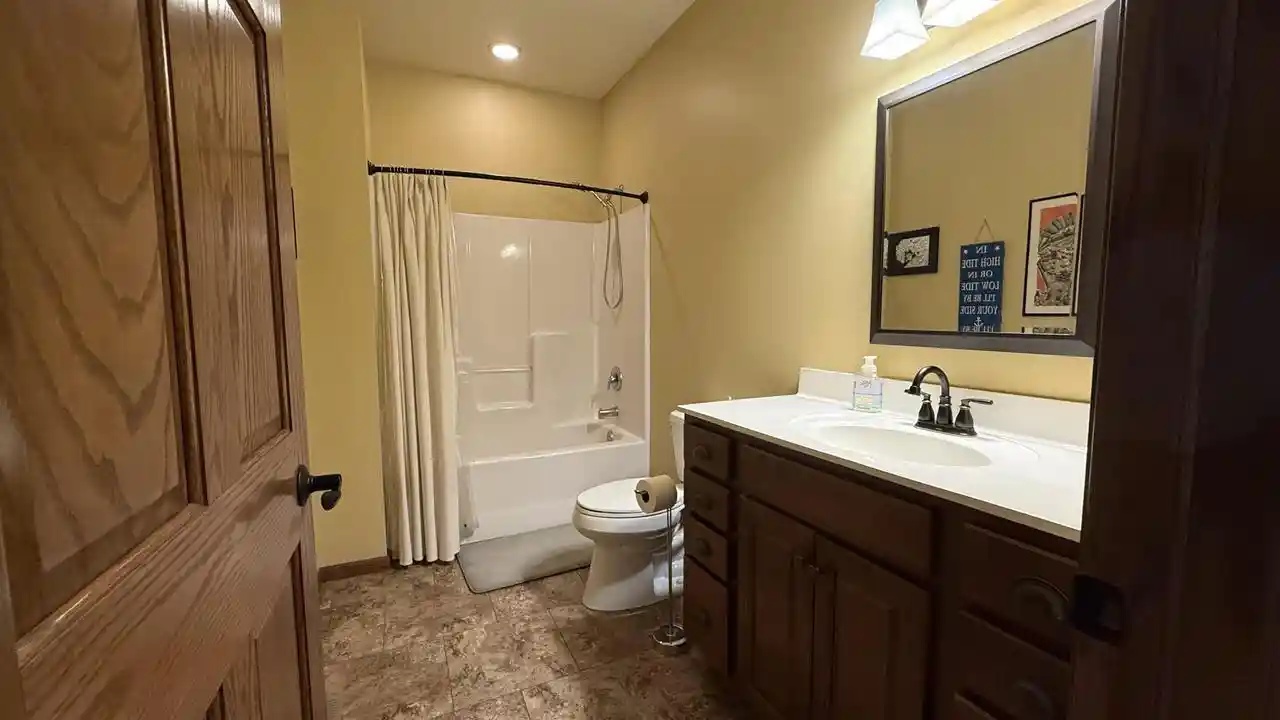 Photo 3 of Single family home for sale at 934 Amy Dr, Holmen, WI 54636 | MLS# 1984143 | Listing updated on 2026-10-09