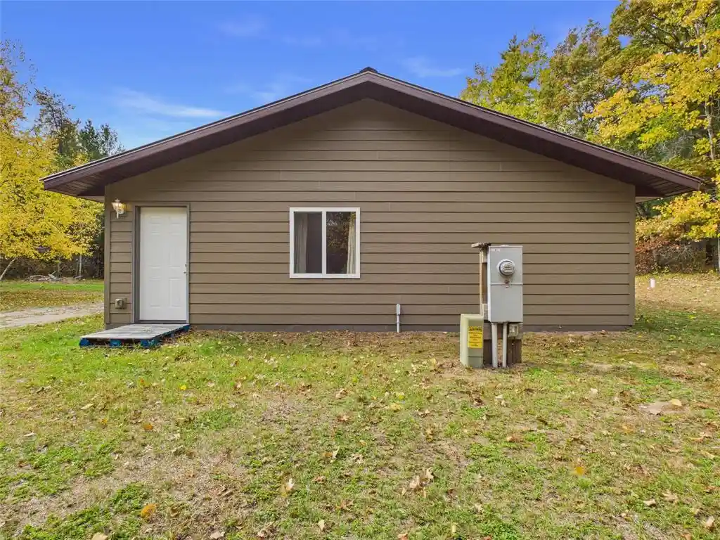 Photo 4 of Single family home for sale at W 7000 Narrows Trl, Minong, WI 54859 | MLS# 1605838 | Listing updated on 2026-10-09