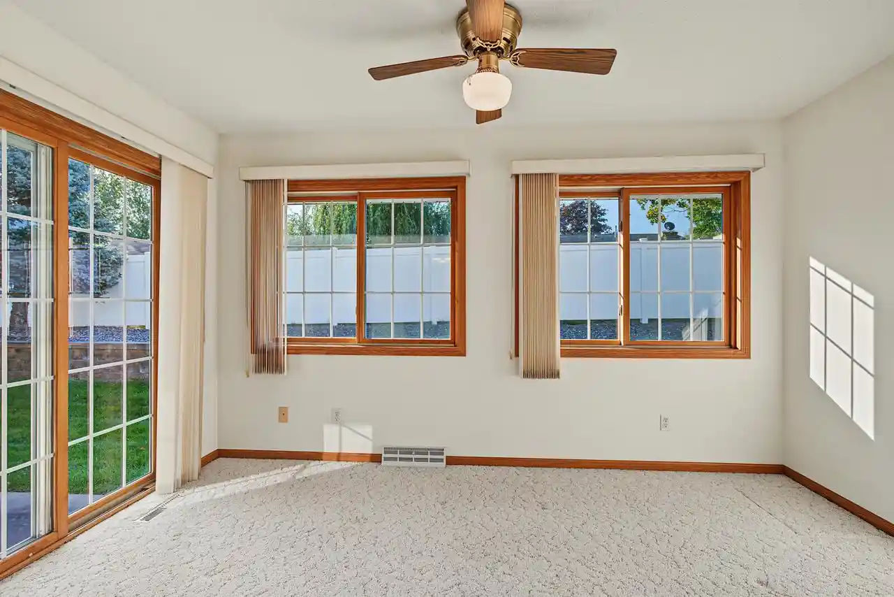 Photo 3 of Condo for sale at 3049 Lakota Pl, La Crosse, WI 54601 | MLS# 1984152 | Listing updated on 2026-10-09