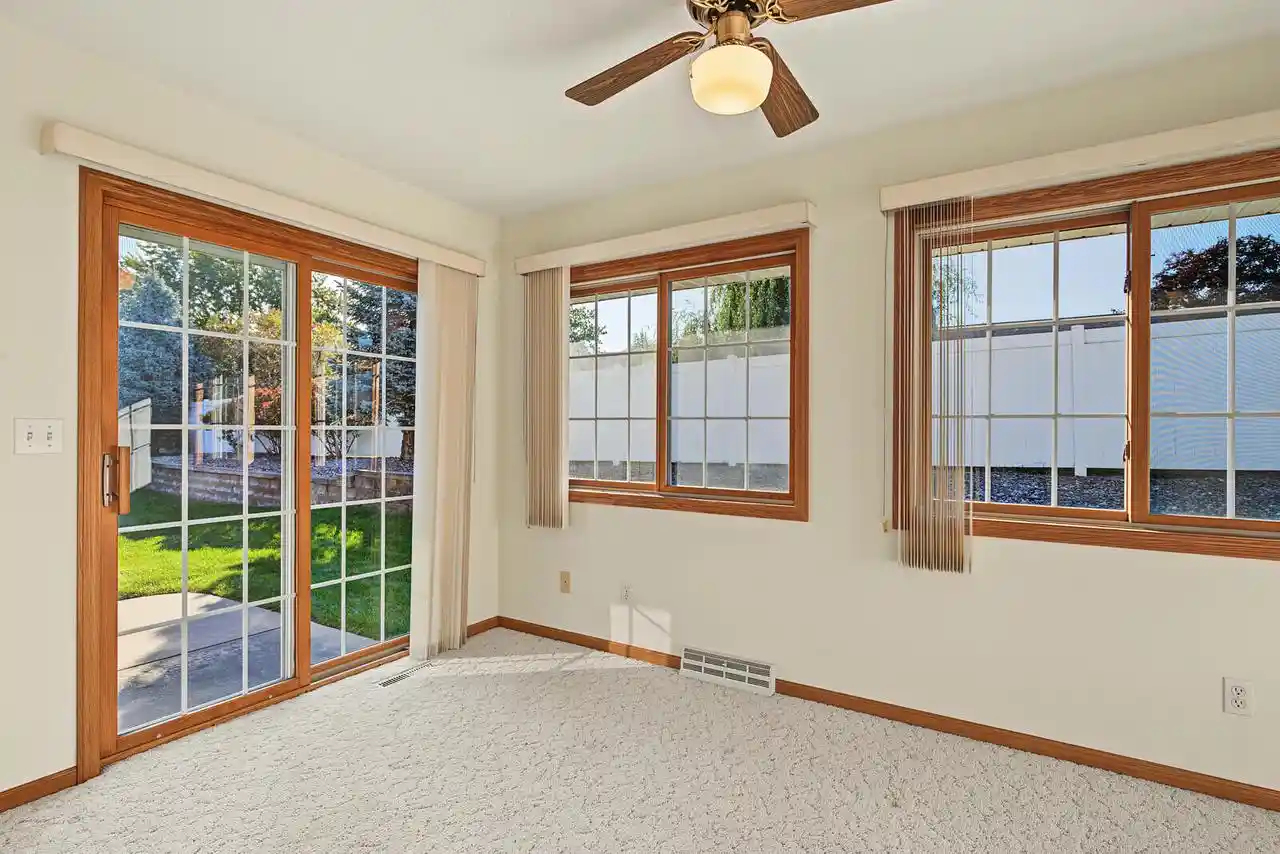 Photo 3 of Condo for sale at 3049 Lakota Pl, La Crosse, WI 54601 | MLS# 1984152 | Listing updated on 2026-10-09