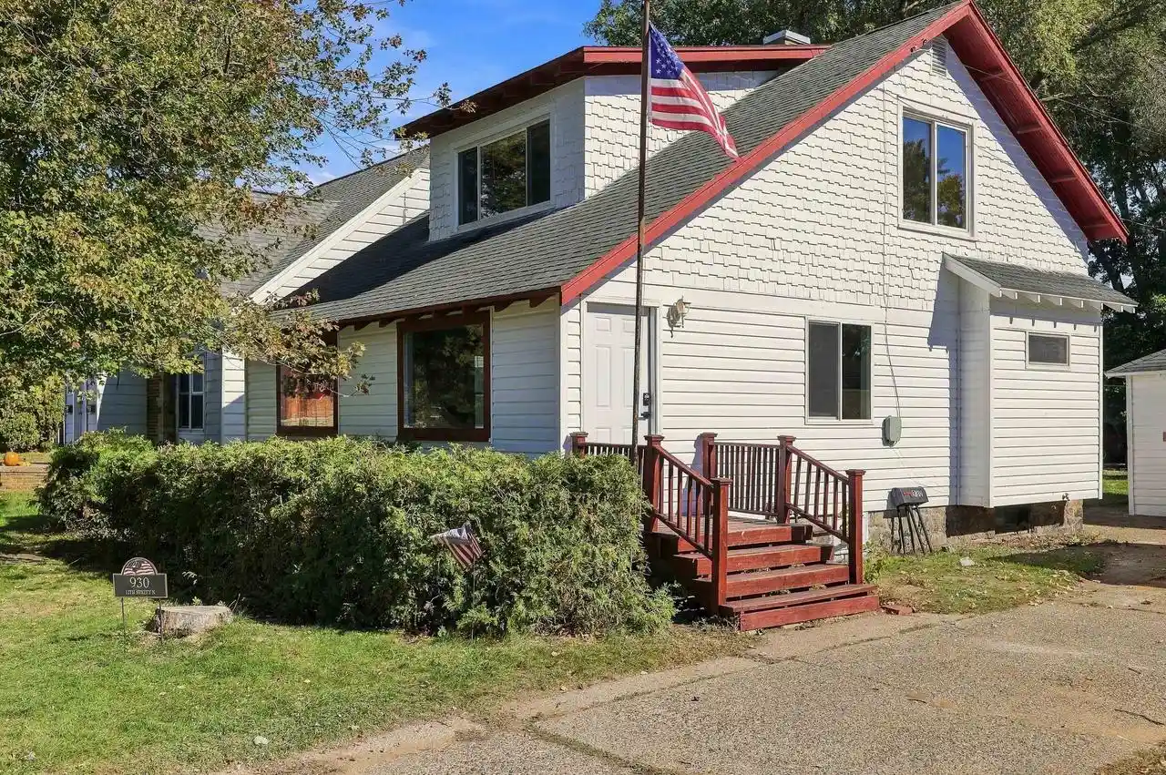 Photo 1 of Single family home for sale at 930 12th Street N, Wisconsin Rapids, WI 54494 | MLS# 22605065 | Listing updated on 2026-10-09