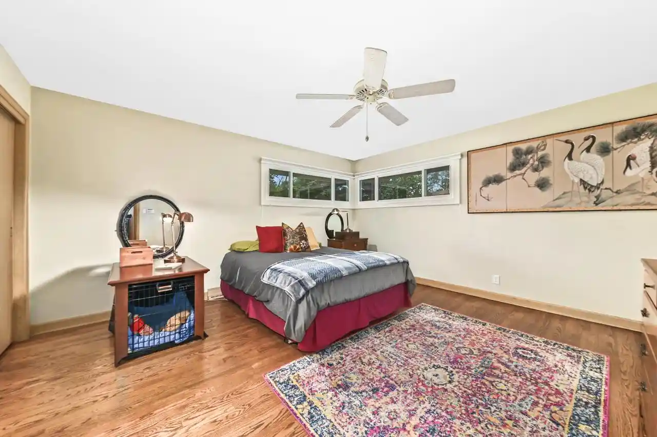 Photo 4 of Single family home for sale at 810 E Bay Point Rd, Milwaukee, WI 53217 | MLS# 1984160 | Listing updated on 2026-10-23
