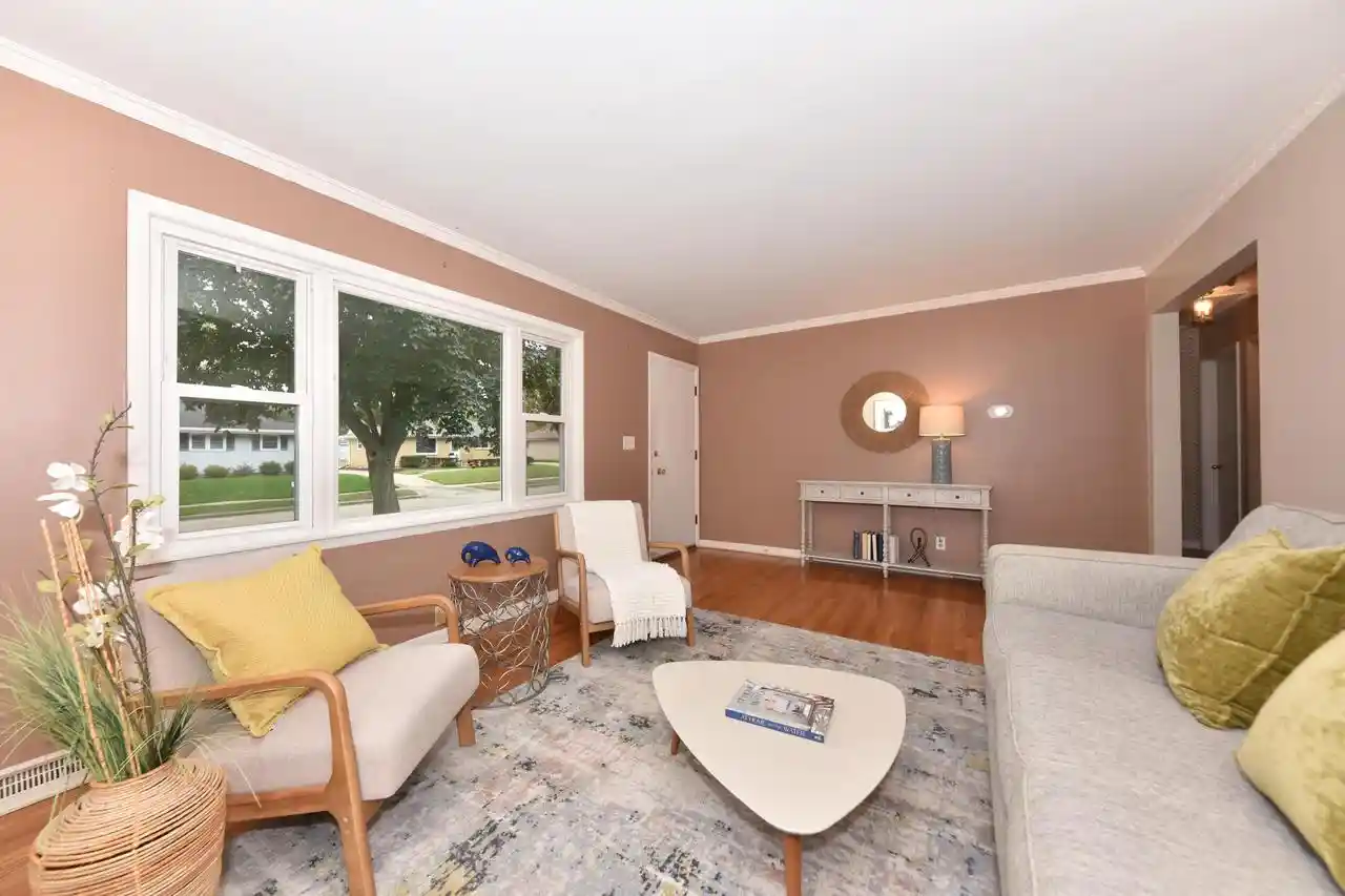 Photo 3 of Single family home for sale at 8026 W Sunbury Ct, Milwaukee, WI 53219 | MLS# 1984164 | Listing updated on 2026-10-10