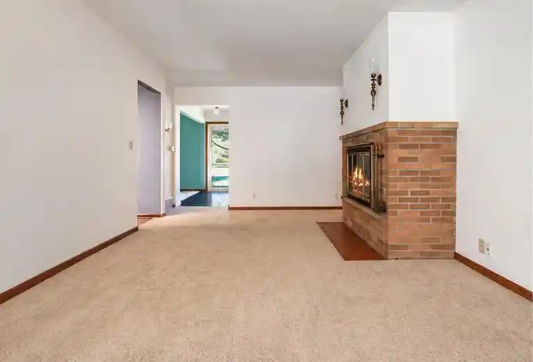 Photo 2 of Single family home for sale at 409 Vernon Ave, Thiensville, WI 53092 | MLS# 1984159 | Listing updated on 2026-10-09