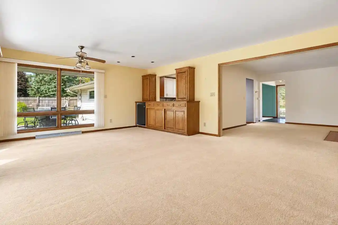 Photo 3 of Single family home for sale at 409 Vernon Ave, Thiensville, WI 53092 | MLS# 1984159 | Listing updated on 2026-10-09