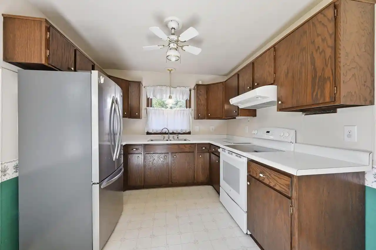 Photo 4 of Single family home for sale at S77w25205 National Ave, Waukesha, WI 53189 | MLS# 1984162 | Listing updated on 2026-10-09
