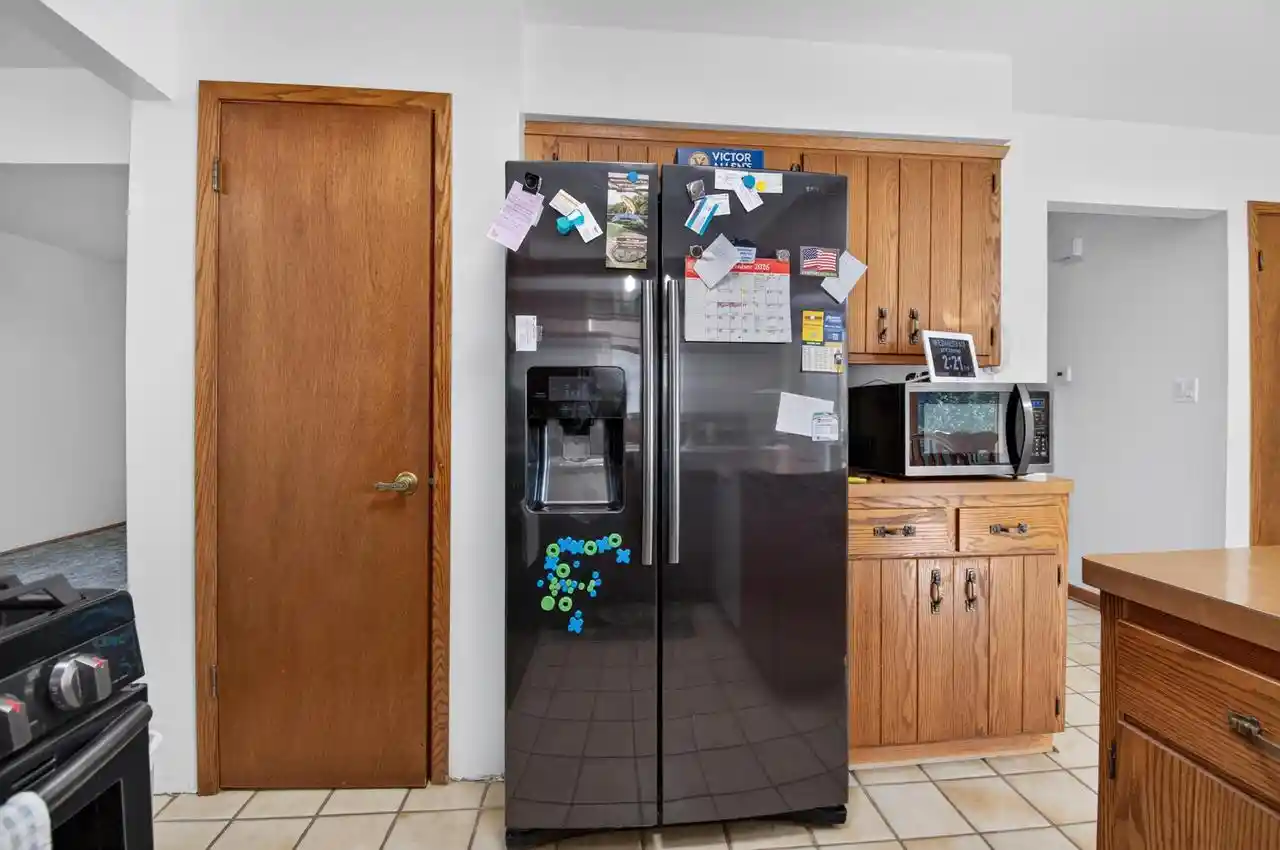 Photo 3 of Single family home for sale at 4106 Lakeview Dr, Racine, WI 53403 | MLS# 1984167 | Listing updated on 2026-10-09