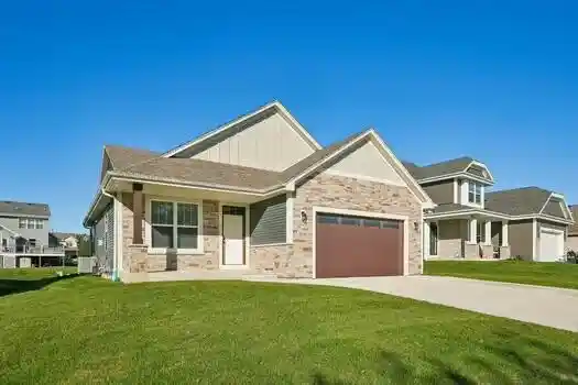 Photo 1 of Single family home for sale at 9120 Prairie Xing Dr, Caledonia, WI 53126 | MLS# 1984165 | Listing updated on 2026-10-09