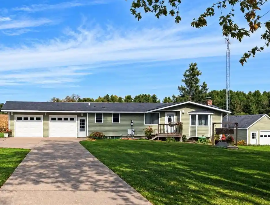 Photo 2 of Single family home for sale at 35132 25th Avenue, Stanley, WI 54768 | MLS# 1605819 | Listing updated on 2026-10-09