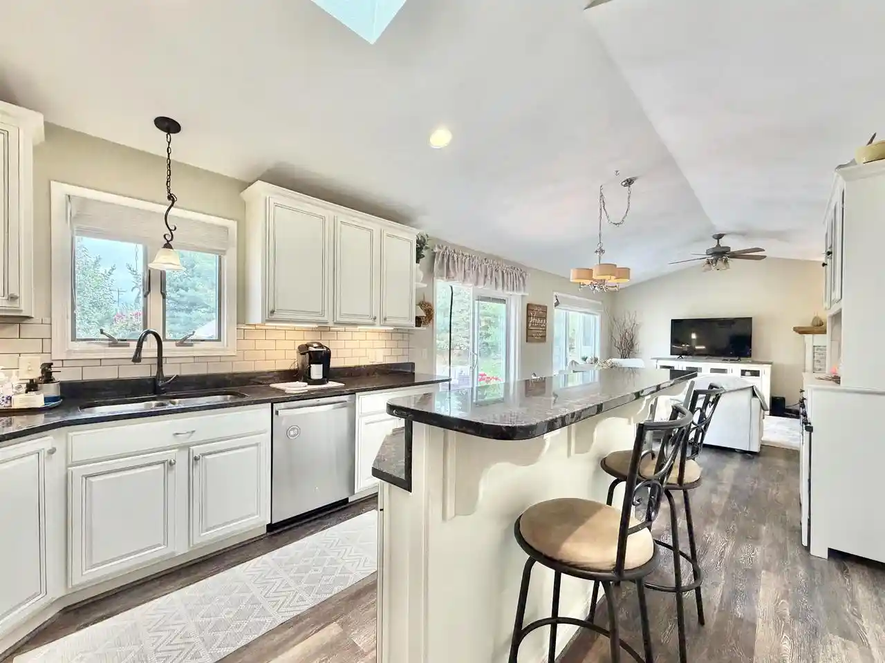 Photo 3 of Single family home for sale at 5106 Monarch Cir, Beloit, WI 53511 | MLS# 2034375 | Listing updated on 2026-10-10